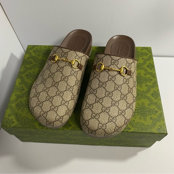 Gucci women's slippers🐚